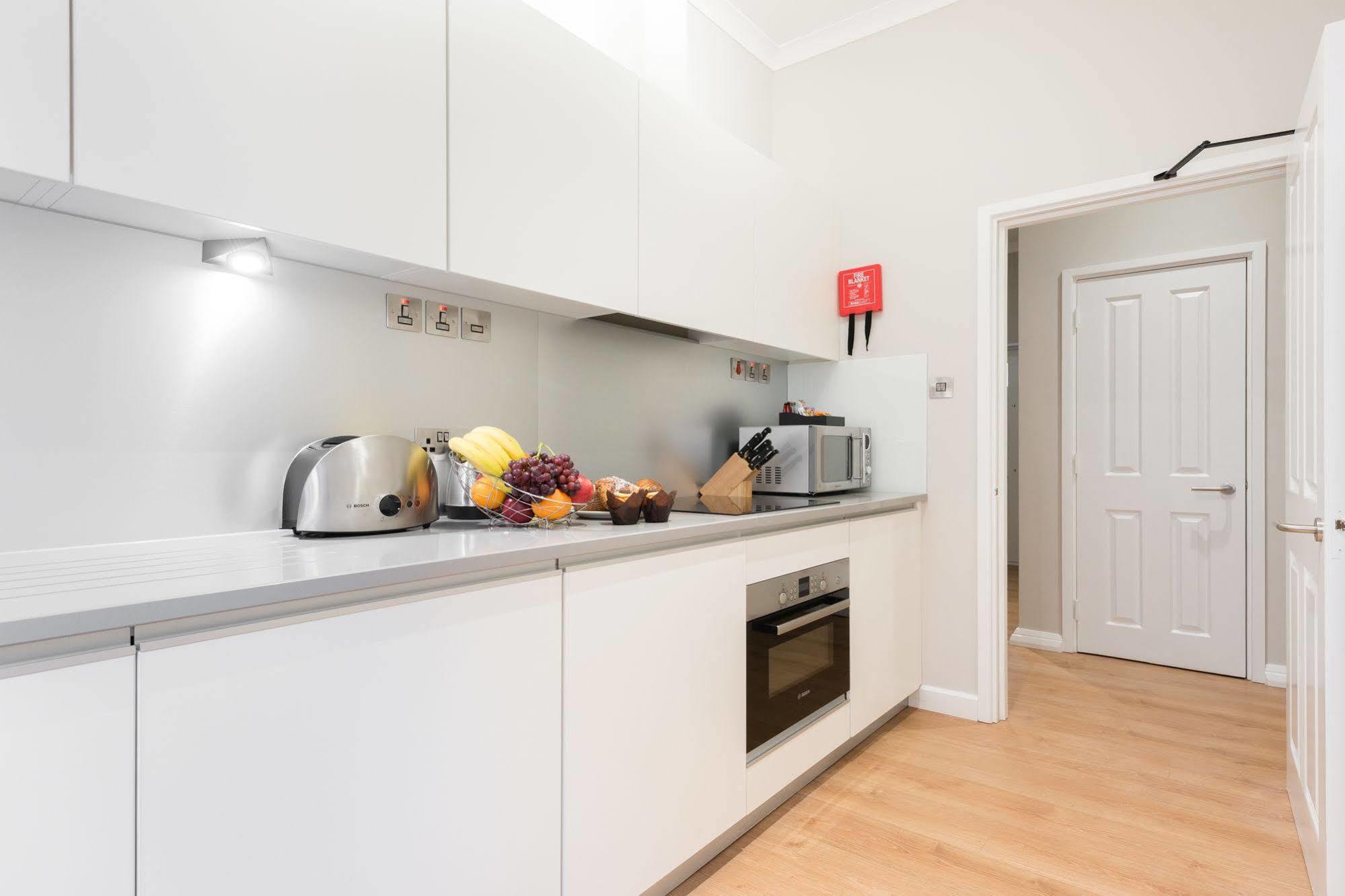 Premier Suites Reading Esterno foto
